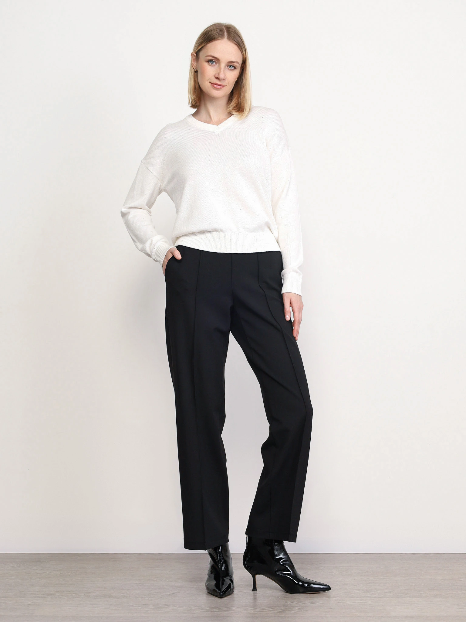 Брюки черного цвета из смесовой вискозы